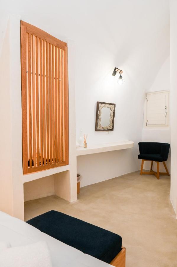 Three Bells Suites Φηροστεφάνι Εξωτερικό φωτογραφία
