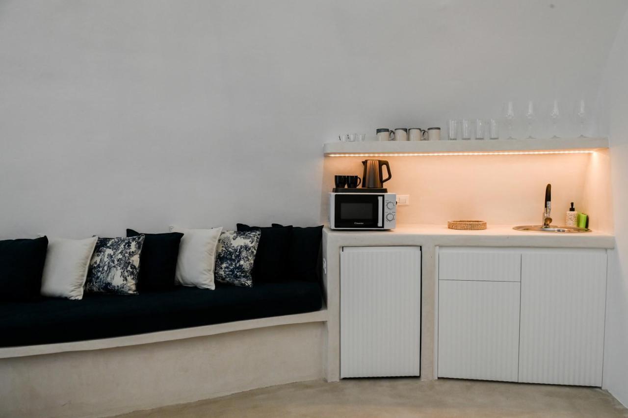 Three Bells Suites Φηροστεφάνι Εξωτερικό φωτογραφία