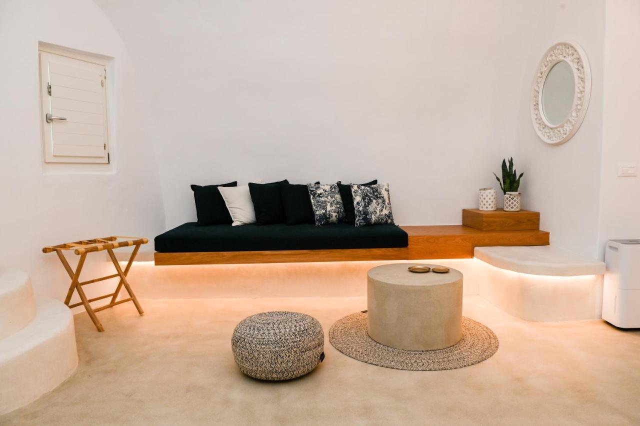 Three Bells Suites Φηροστεφάνι Εξωτερικό φωτογραφία